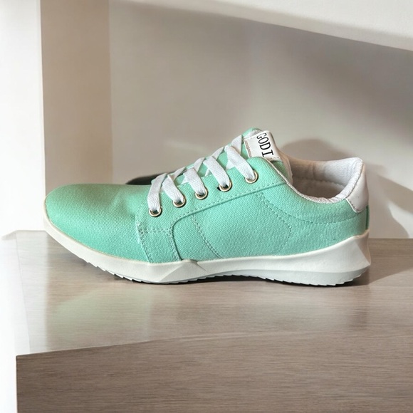 GODI CCCXIII Edsel Low Top Sneakers | Mint Green |New | Unisex - Picture 4 of 7